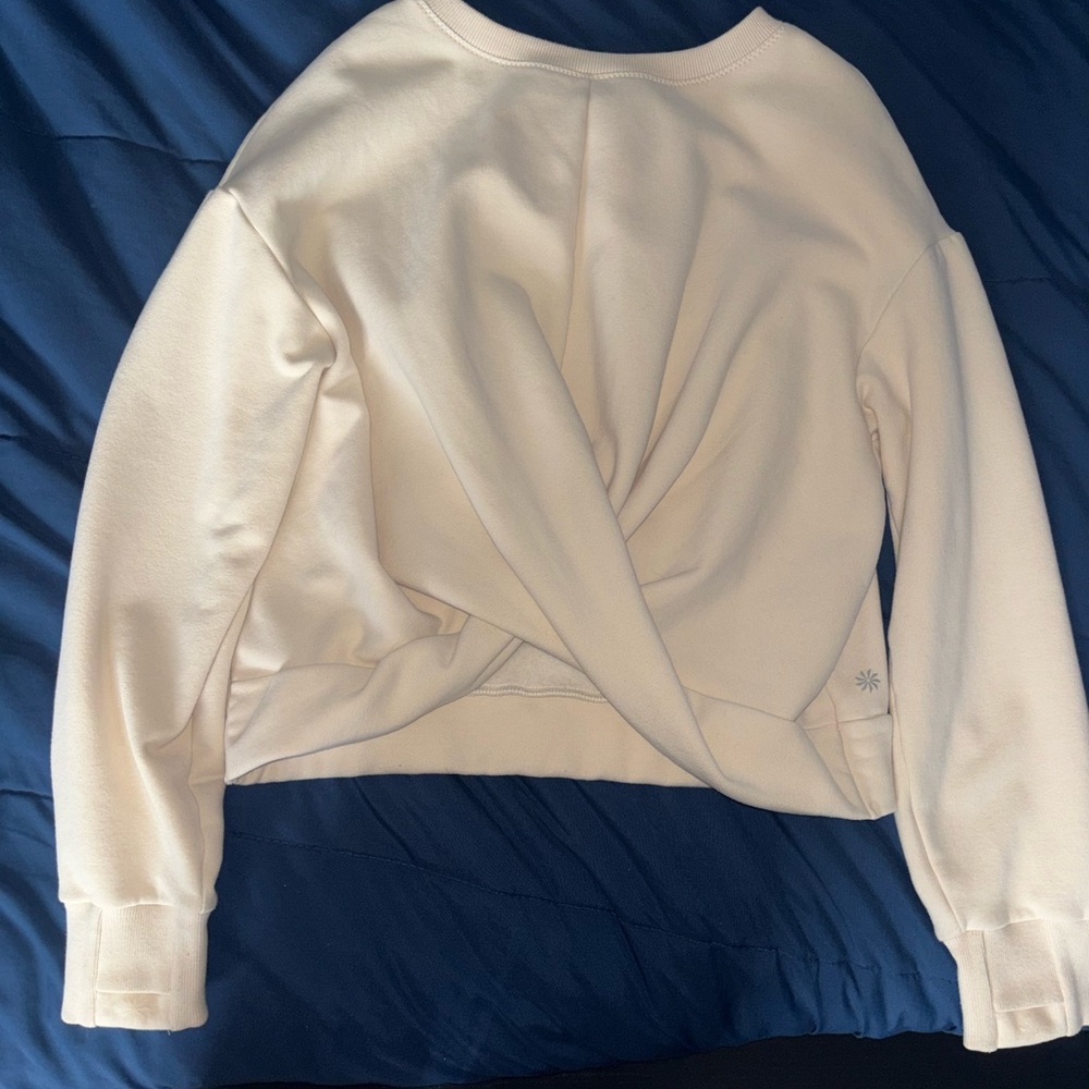 Athleta girls shirt